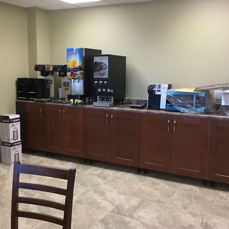 哈迪斯蒂温德姆速8酒店 Hardisty 外观 照片